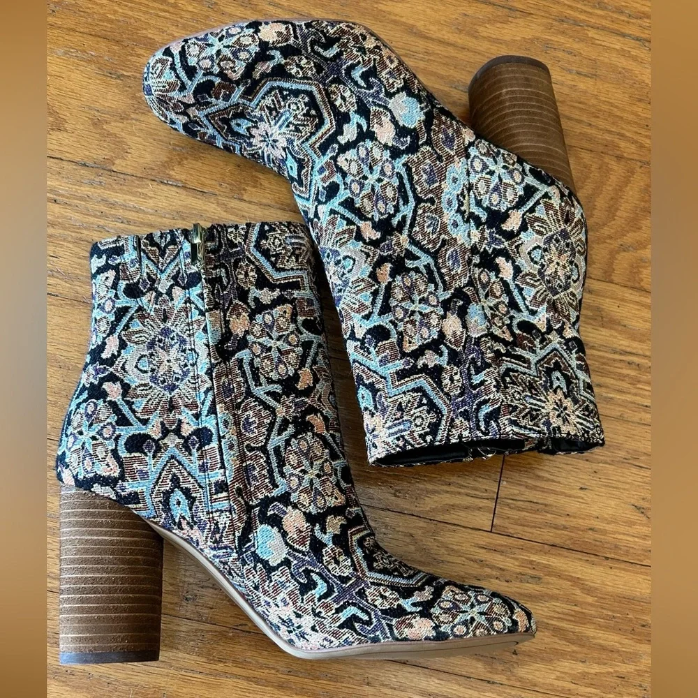 Sam Edelman for Anthropologie Corra‎ Tapestry Ankle Boots Sz 6